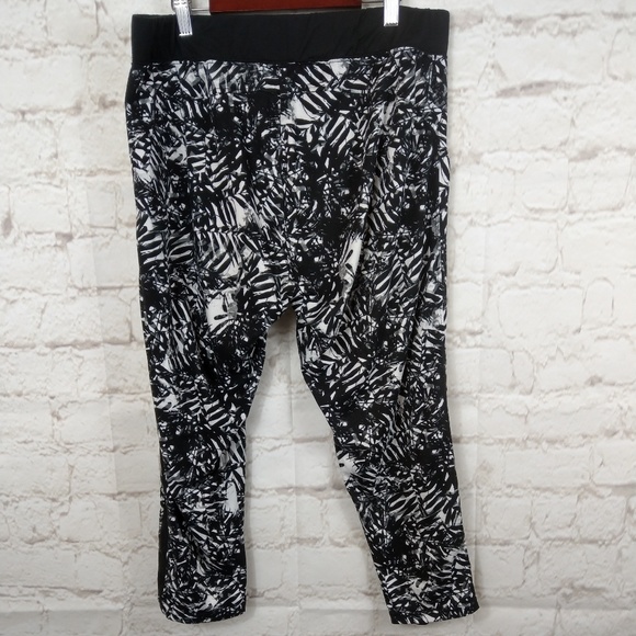 Pants - Plus size workout vented yoga Capris pants
